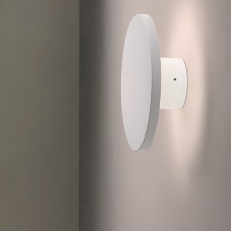 Wall lamp Redo Aura, metal, sand white, LED, 8W, 680 lumens, warm white 3000K, D.16 cm, IP65