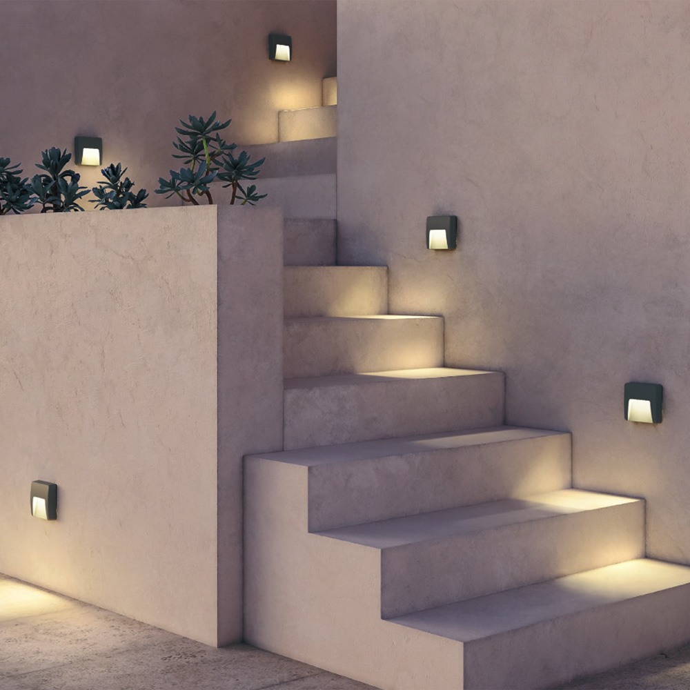 Step light Redo Holos, metal, dark grey, LED, 1,5W, 55 lumens, warm white 3000K, L.8 cm, IP65